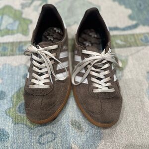 Adidas Brown suede and White Handball Spezial